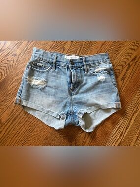 Y2K Abercrombie & Fitch Light Blue Denim Short Distressed Jean Shorts Size 0 W25